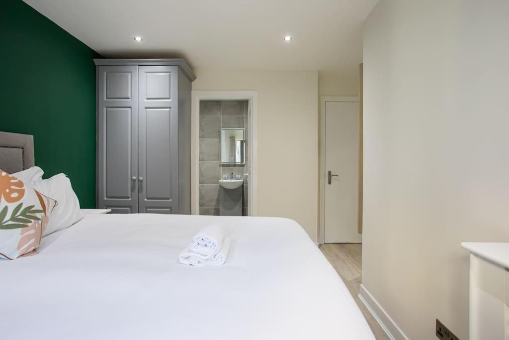 בלפסט Luxury, Sleeps 6, City Centre מראה חיצוני תמונה