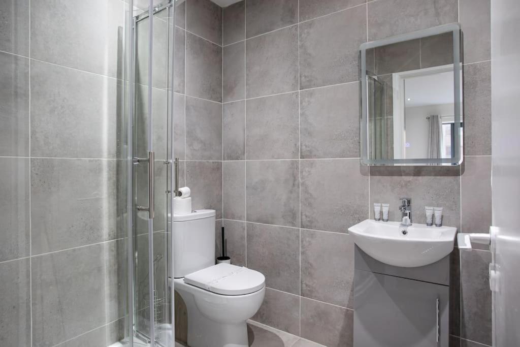 בלפסט Luxury, Sleeps 6, City Centre מראה חיצוני תמונה