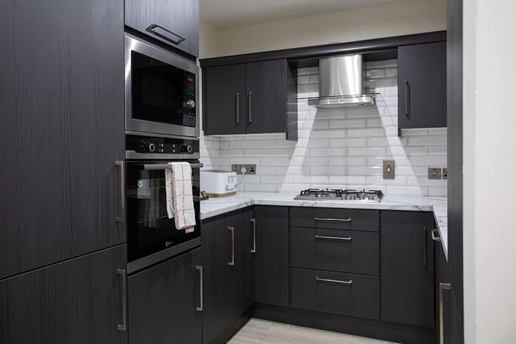 בלפסט Luxury, Sleeps 6, City Centre מראה חיצוני תמונה